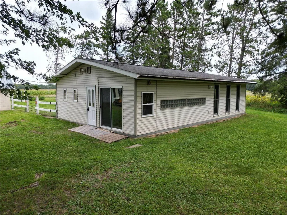 18444 290th Avenue Holcombe, WI 54745