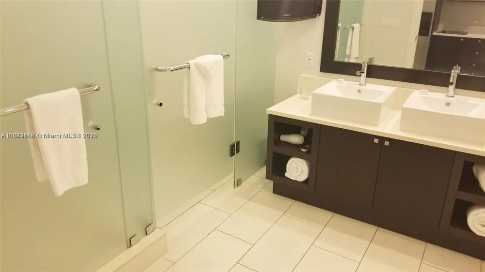 5300 NW 87th Ave #415 Doral, FL 33178
