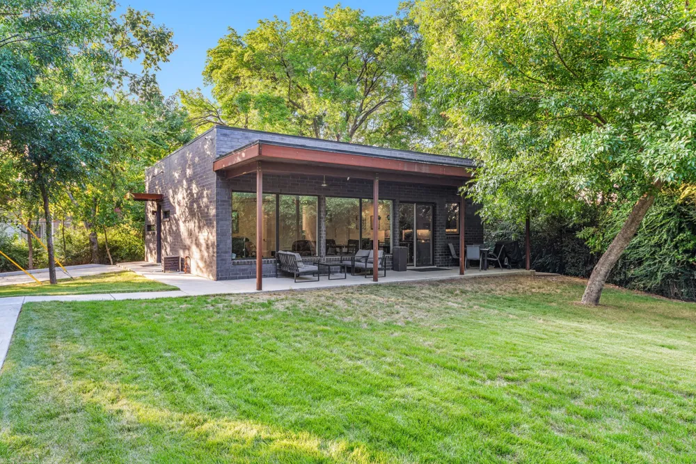4798 Iberia Avenue Dallas, TX 75207