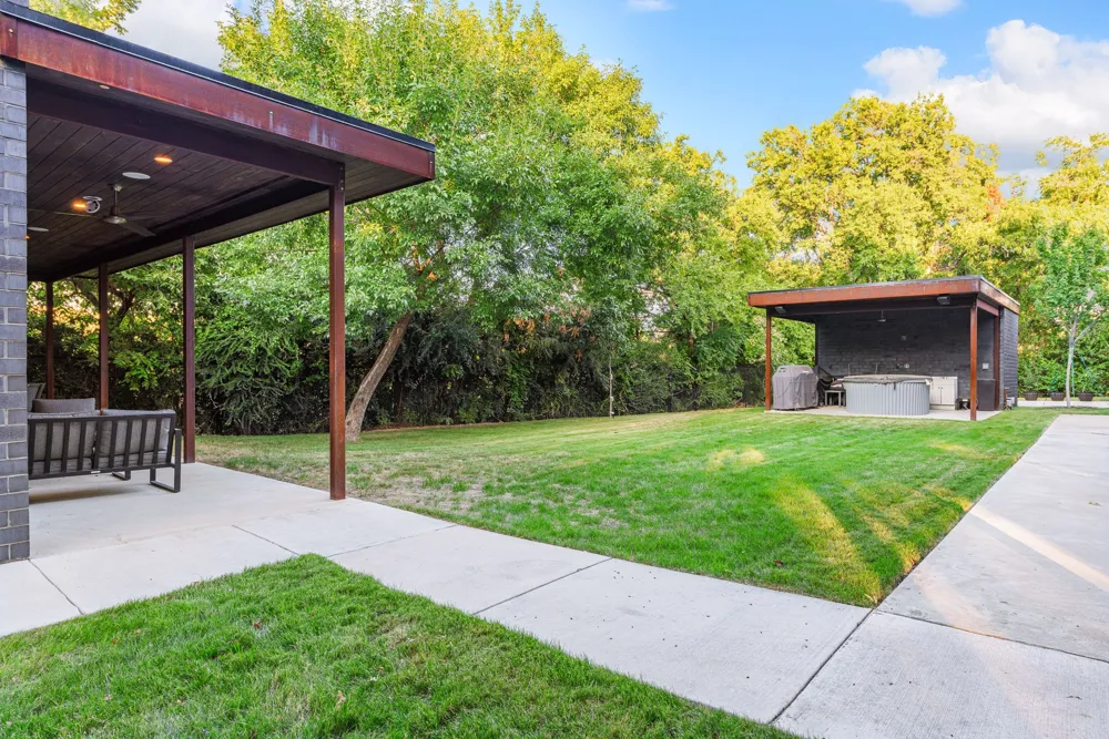 4798 Iberia Avenue Dallas, TX 75207