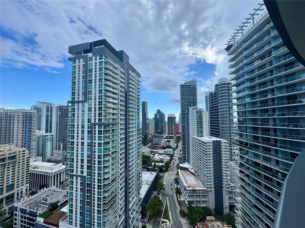 1000 Brickell Plz #3302 Miami, FL 33131