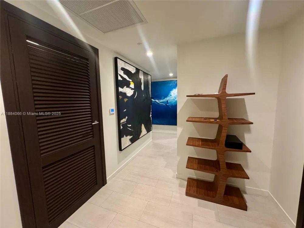 1000 Brickell Plz #3302 Miami, FL 33131