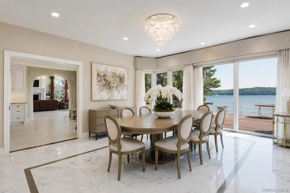 26 Tennis Court Road Oyster Bay, NY 11771