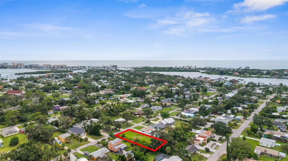 216 PAVONIA ROAD Nokomis, FL 34275