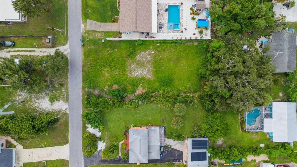216 PAVONIA ROAD Nokomis, FL 34275