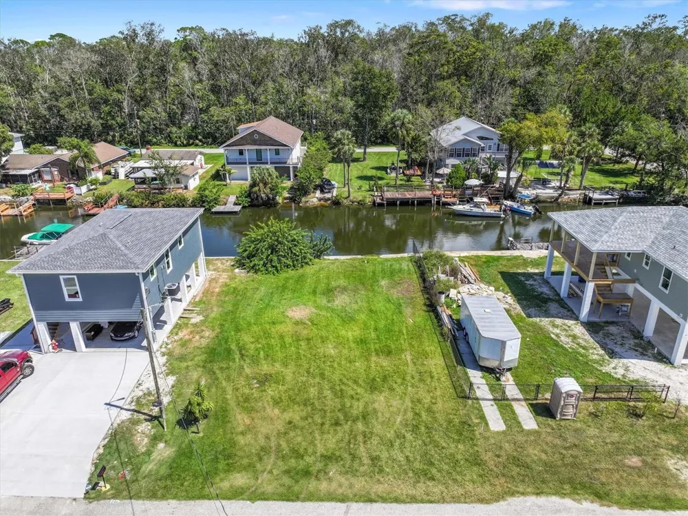 6262 ISLAND DRIVE Spring Hill, FL 34607