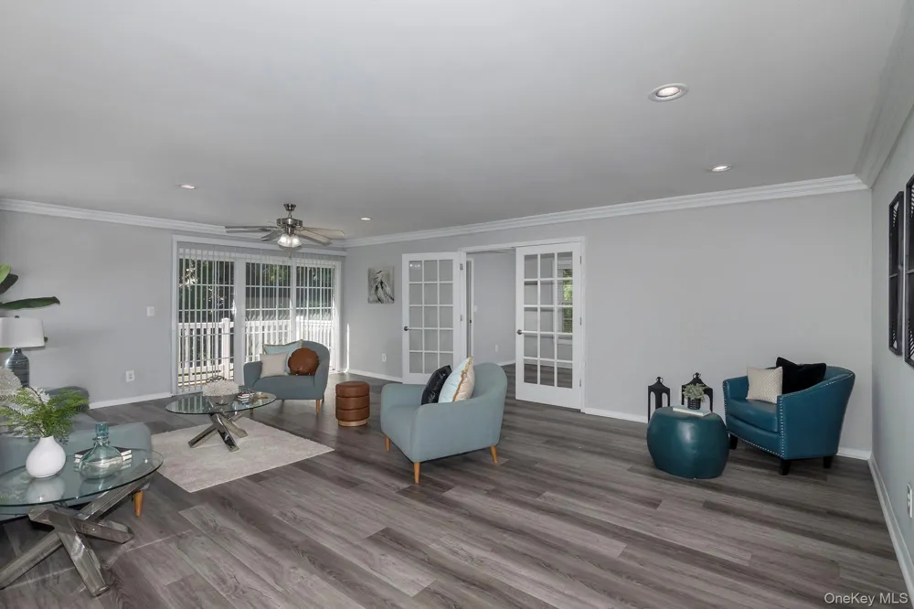 80 Overlook Drive #80 Farmingville, NY 11738