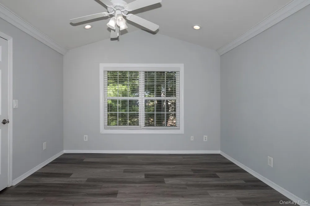 80 Overlook Drive #80 Farmingville, NY 11738