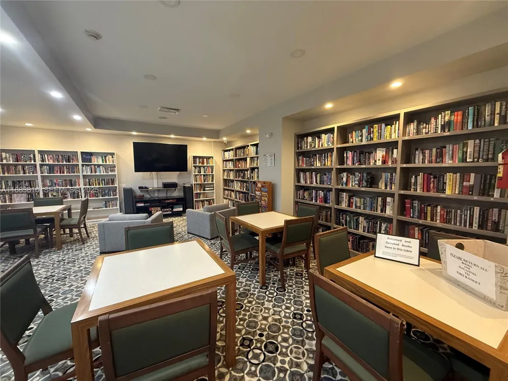 2751 S Ocean Dr #1204S Hollywood, FL 33019