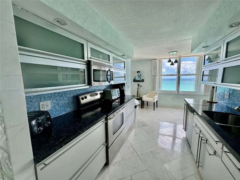2751 S Ocean Dr #1204S Hollywood, FL 33019