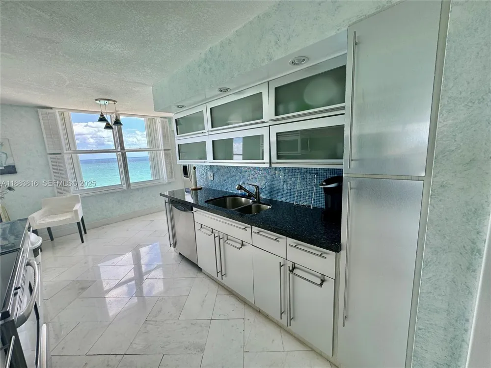 2751 S Ocean Dr #1204S Hollywood, FL 33019