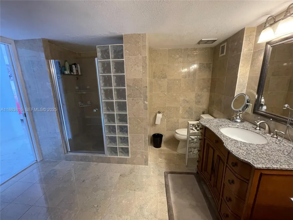 2751 S Ocean Dr #1204S Hollywood, FL 33019