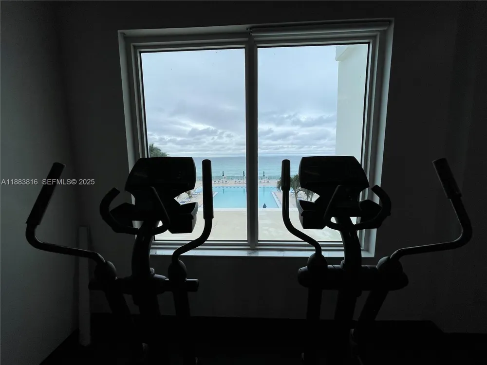 2751 S Ocean Dr #1204S Hollywood, FL 33019