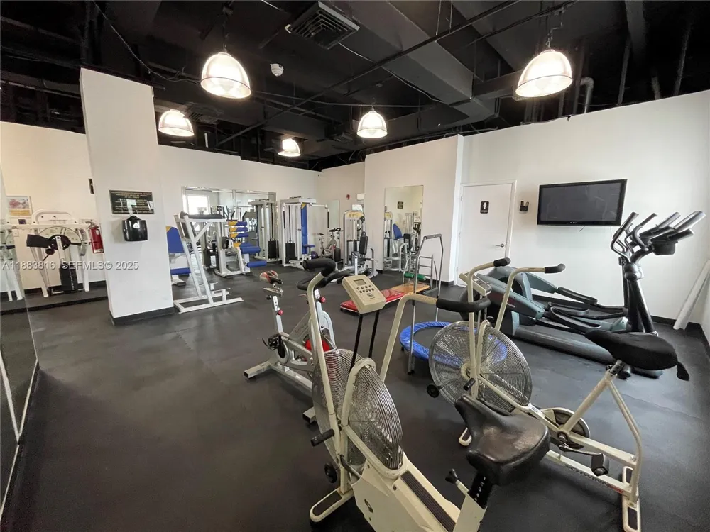 2751 S Ocean Dr #1204S Hollywood, FL 33019