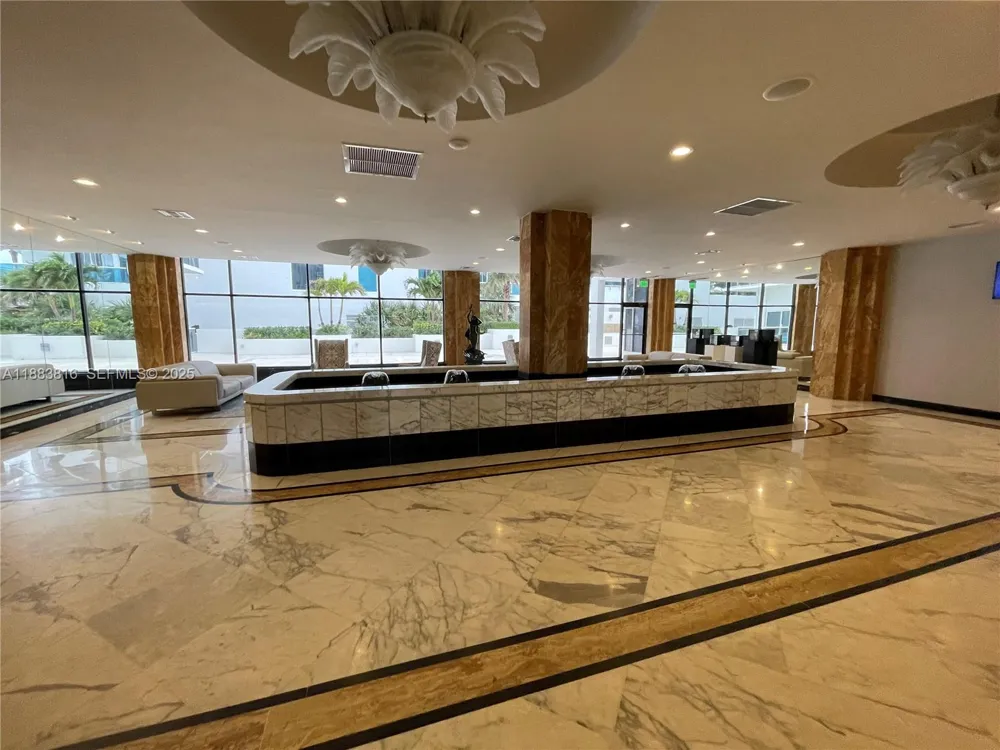 2751 S Ocean Dr #1204S Hollywood, FL 33019