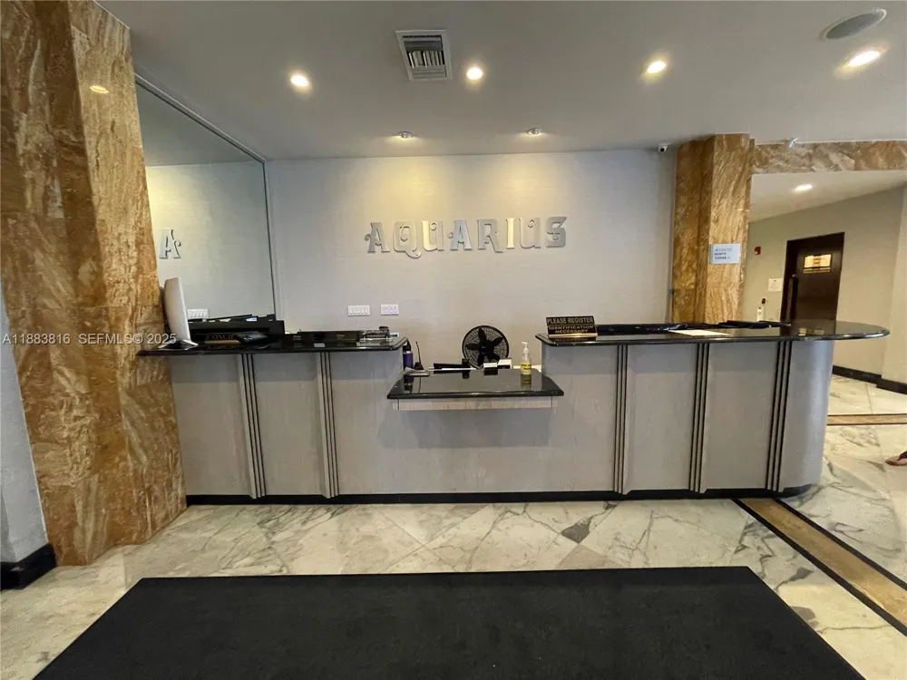 2751 S Ocean Dr #1204S Hollywood, FL 33019