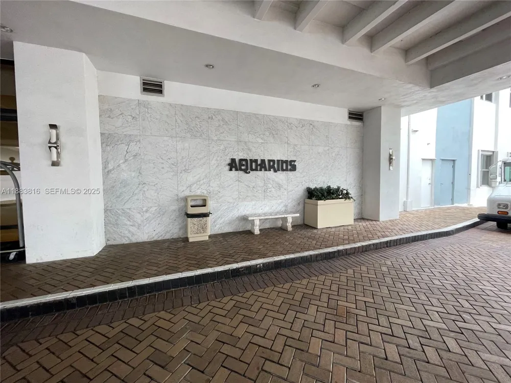 2751 S Ocean Dr #1204S Hollywood, FL 33019