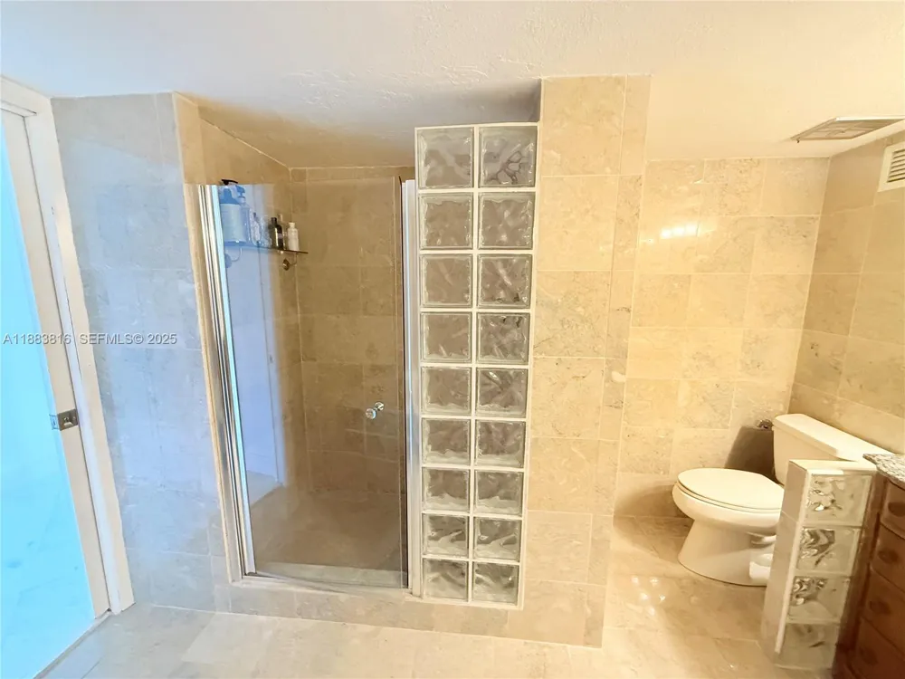 2751 S Ocean Dr #1204S Hollywood, FL 33019
