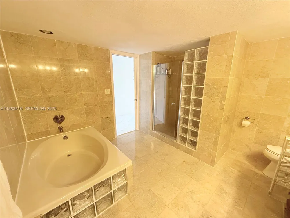 2751 S Ocean Dr #1204S Hollywood, FL 33019