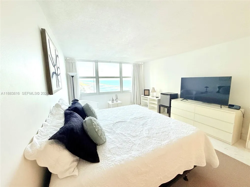 2751 S Ocean Dr #1204S Hollywood, FL 33019