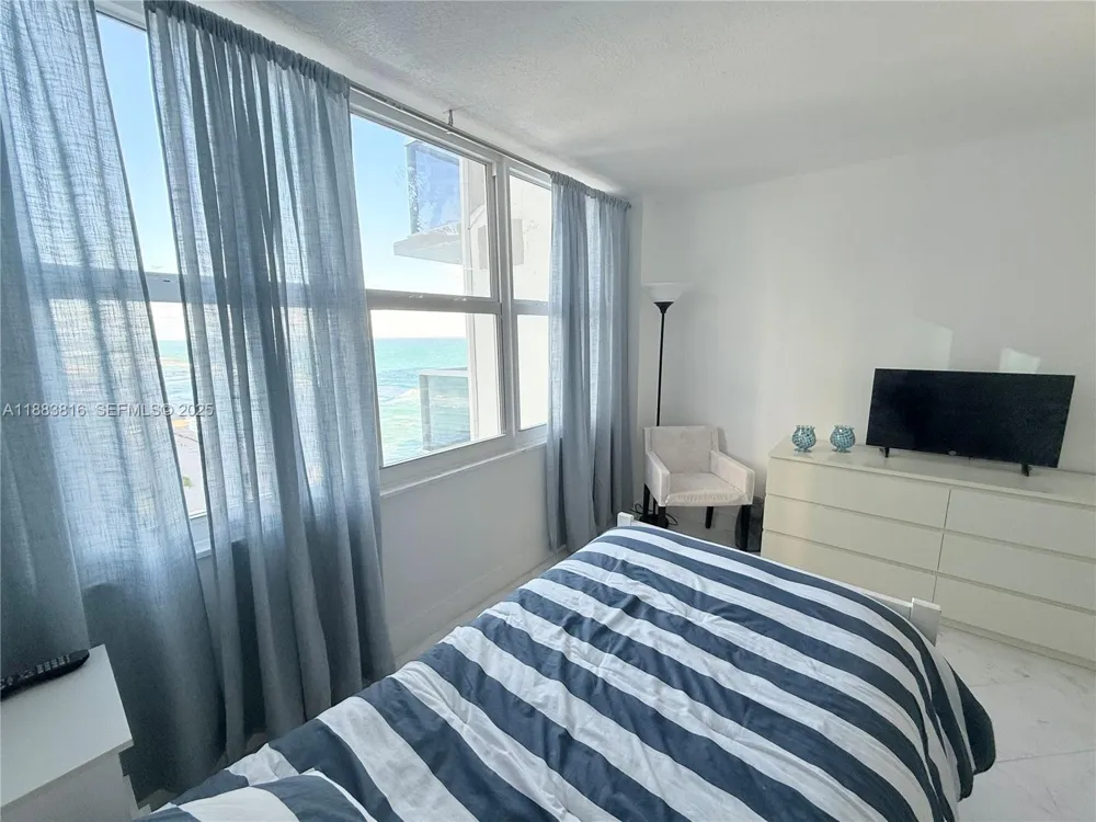 2751 S Ocean Dr #1204S Hollywood, FL 33019