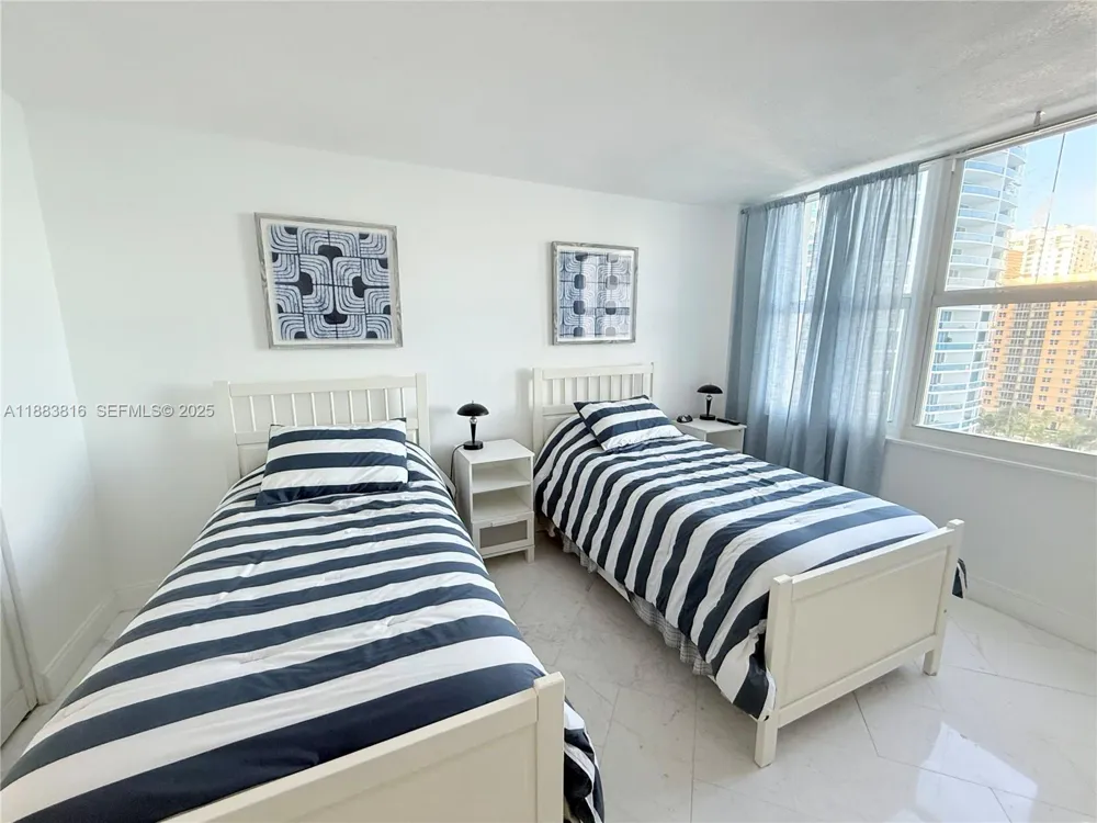 2751 S Ocean Dr #1204S Hollywood, FL 33019