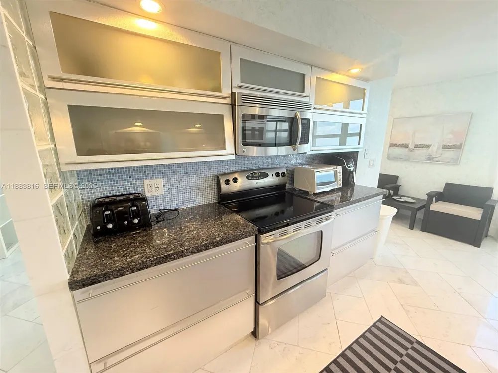 2751 S Ocean Dr #1204S Hollywood, FL 33019