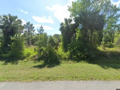 817 PARADISE BOULEVARD