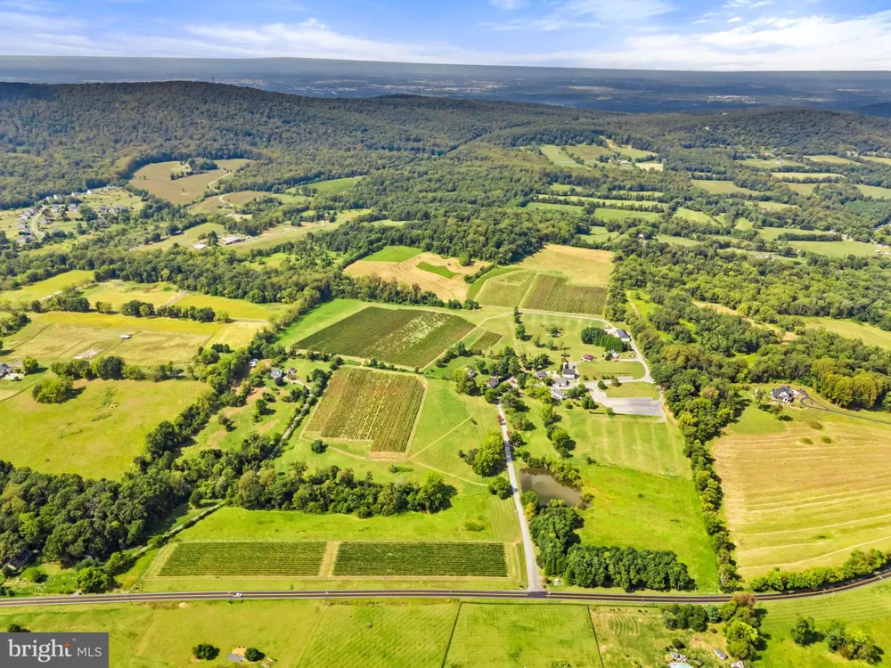 14001 HARPERS FERRY ROAD Hillsboro, VA 20132