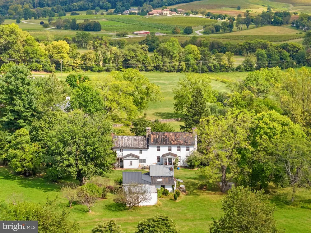 14001 HARPERS FERRY ROAD Hillsboro, VA 20132