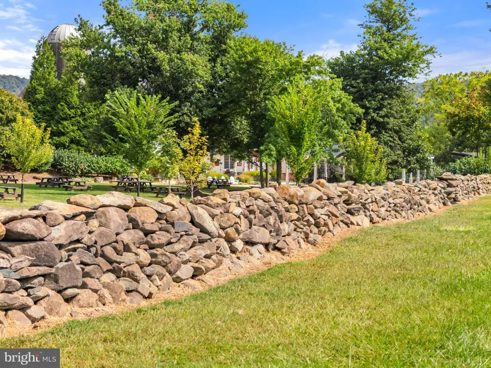 14001 HARPERS FERRY ROAD Hillsboro, VA 20132