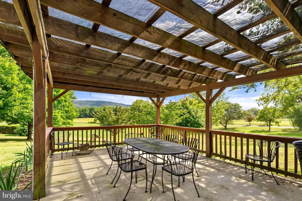 14001 HARPERS FERRY ROAD Hillsboro, VA 20132
