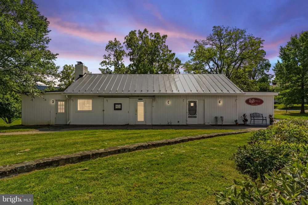 14001 HARPERS FERRY ROAD Hillsboro, VA 20132
