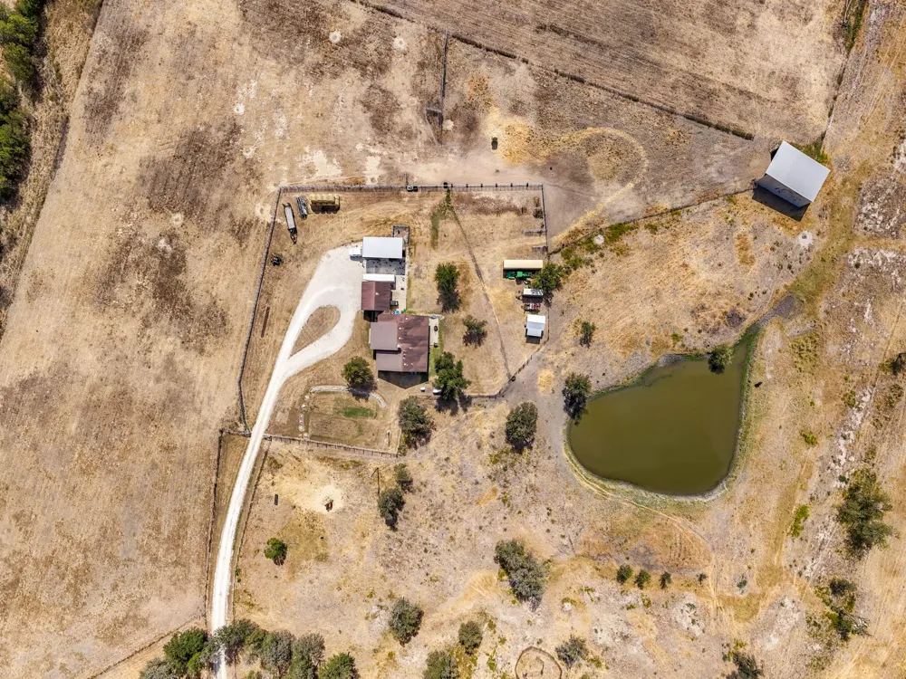 1801 County Road 470 Coupland, TX 78615