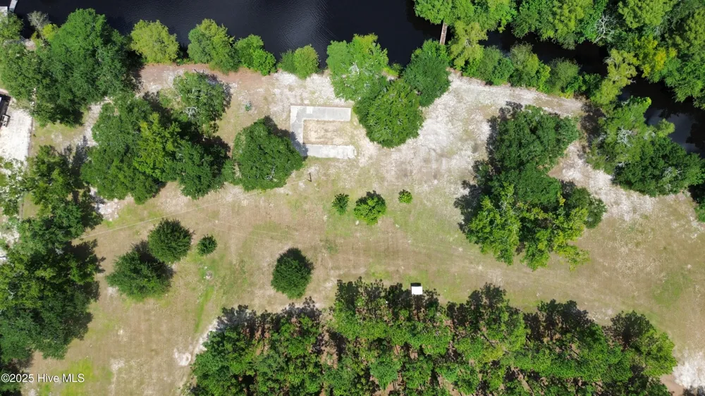 250 Long Bluff Road Currie, NC 28435