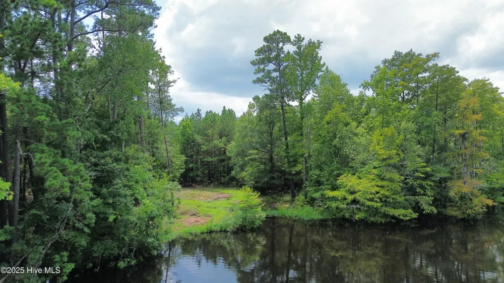 250 Long Bluff Road Currie, NC 28435