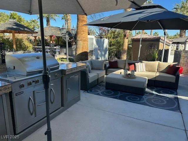 8175 Arville Street #404 Las Vegas, NV 89139