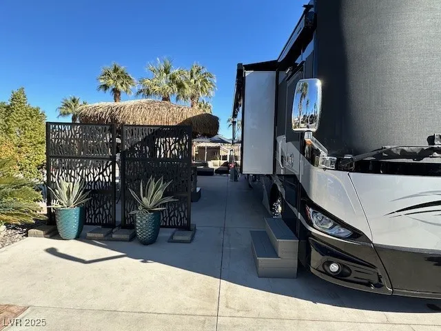 8175 Arville Street #404 Las Vegas, NV 89139
