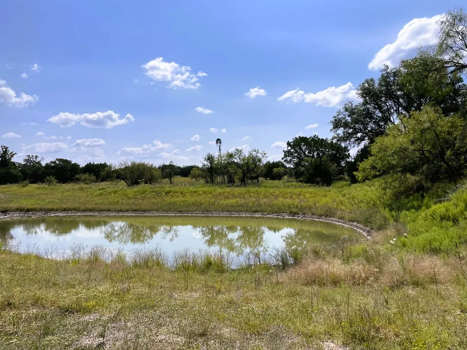 153 Live Oak Mott Drive Goldthwaite, TX 76844