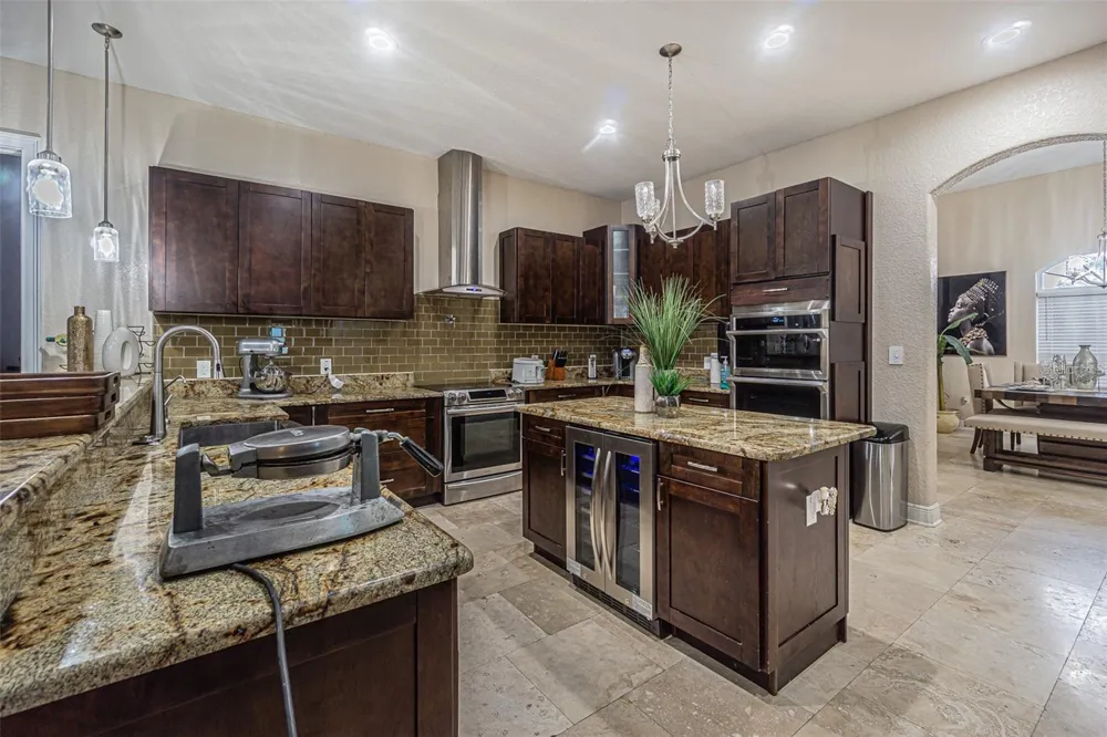 13102 DONE GROVEN DRIVE Dover, FL 33527
