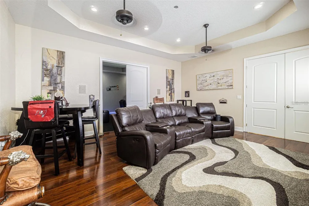 13102 DONE GROVEN DRIVE Dover, FL 33527