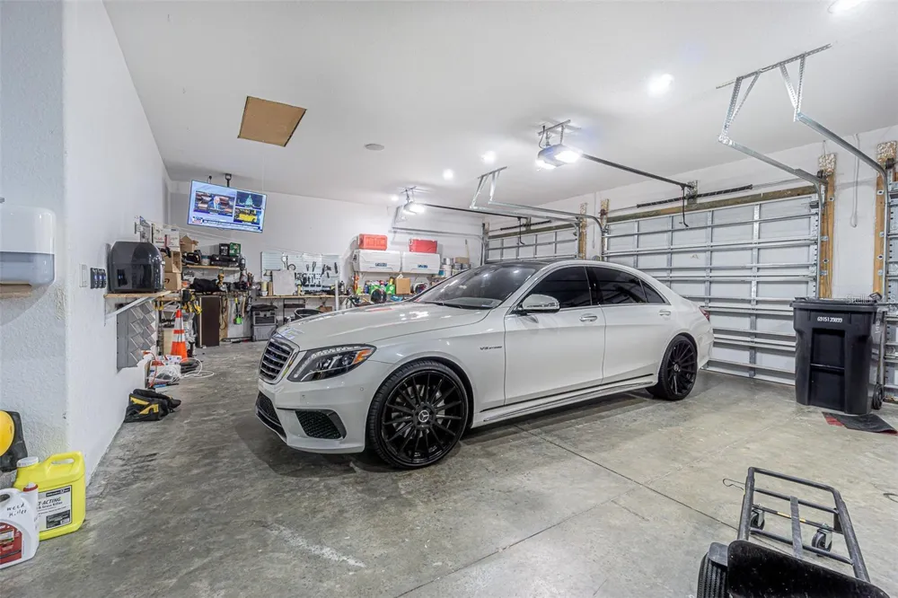 13102 DONE GROVEN DRIVE Dover, FL 33527