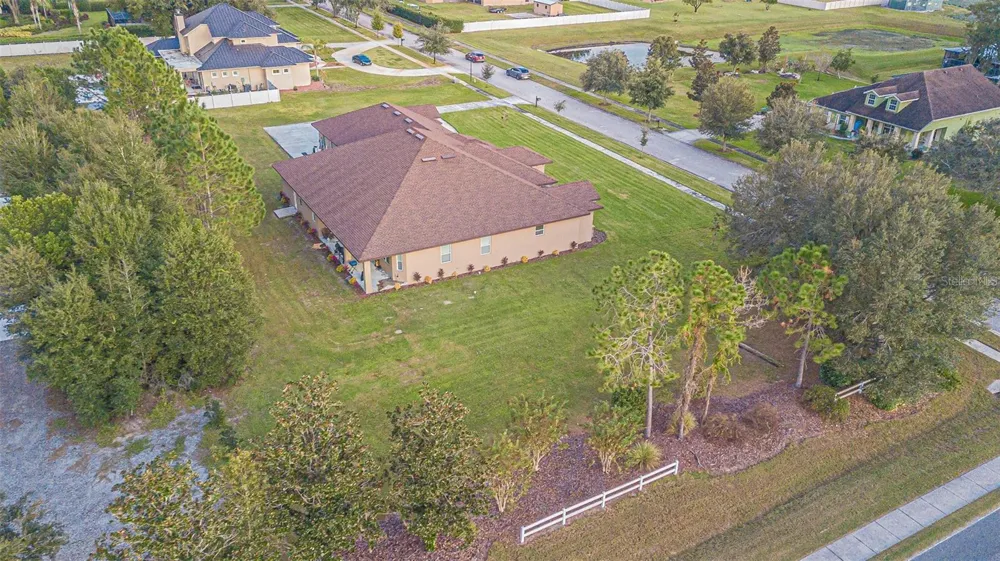 13102 DONE GROVEN DRIVE Dover, FL 33527