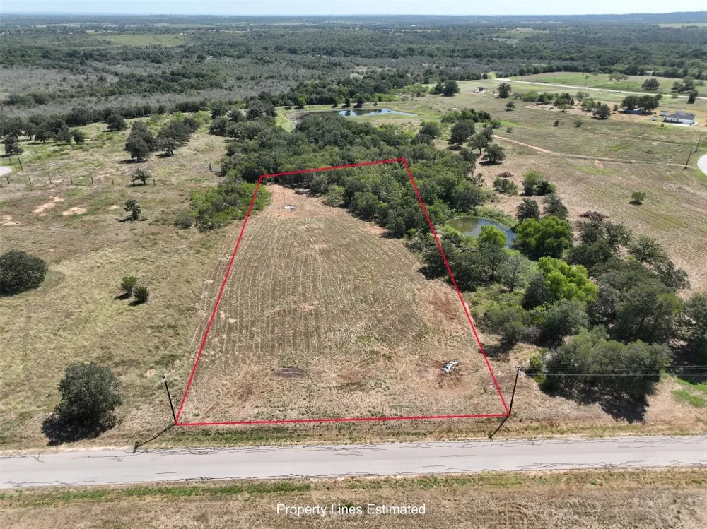 166 Sunny Day Dr Red Rock, TX 78662