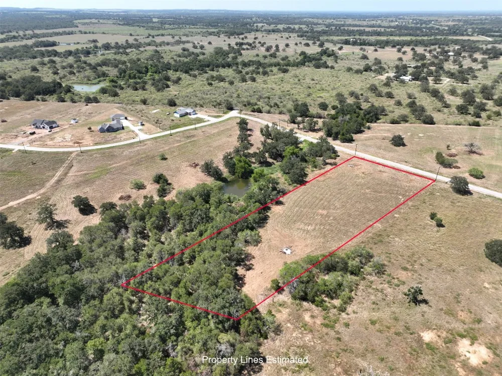 166 Sunny Day Dr Red Rock, TX 78662