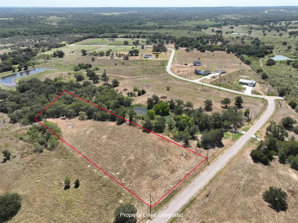 166 Sunny Day Dr Red Rock, TX 78662