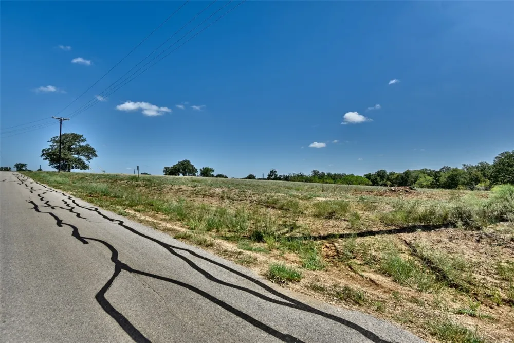 166 Sunny Day Dr Red Rock, TX 78662