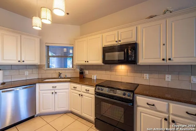 20 Tapatio Dr E Unit 106 Boerne, TX 78006