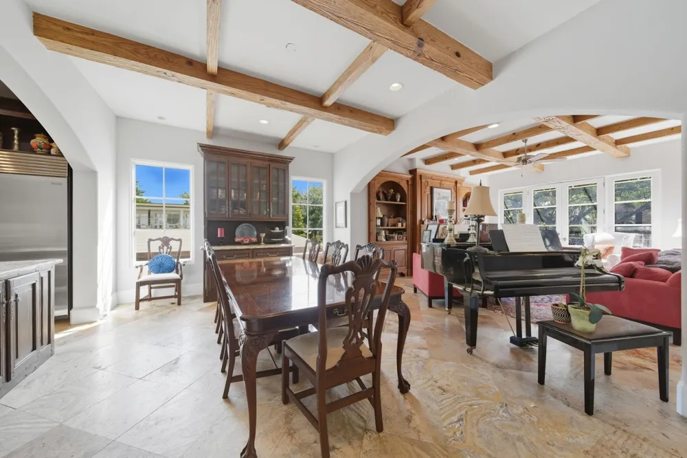 2370 Bolsover Street Houston, TX 77005