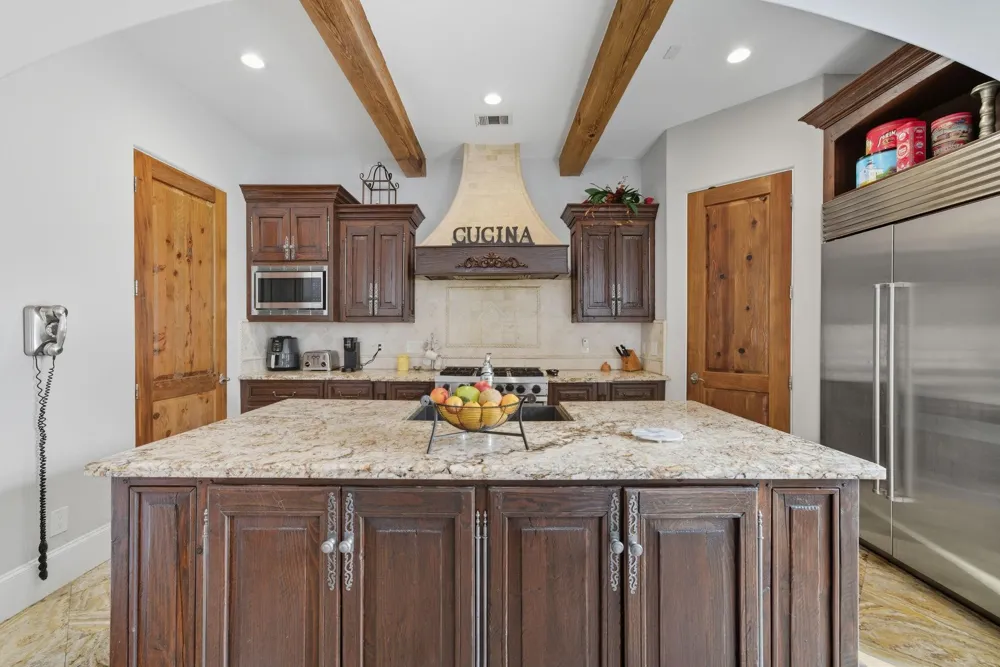 2370 Bolsover Street Houston, TX 77005